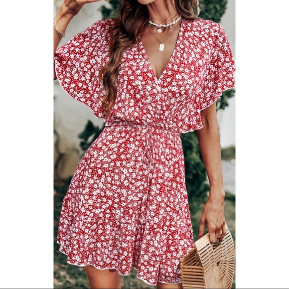 NFS 🛑Red Ditzy Floral Butterfly Sleeve Dress - Picture 7 of 8